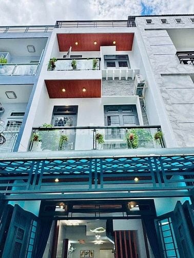 nhà chính chủ 4x16 nhà 4tỷ đã nhận được nhà cách mạng tháng tám quận3