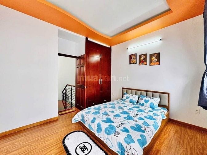 nhà chính chủ 4x16 nhà 4tỷ đã nhận được nhà cách mạng tháng tám quận3