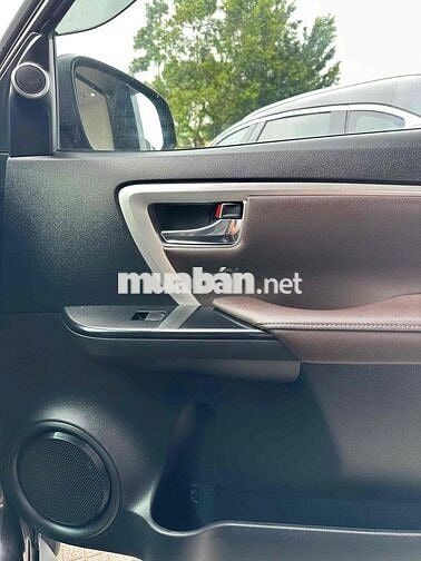 Fortuner 2019 AT 2.4G 1 cầu - Máy dầu