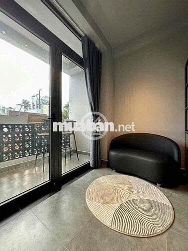 Cho thuê căn hộ cao cấp – Ban công view bờ kè cực chill, nội thất cao