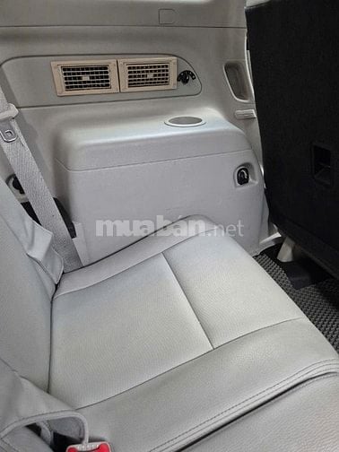 Cần bán Captiva đời 2015 số Auto,màu trắng,gđ sử dụng mới 98%.