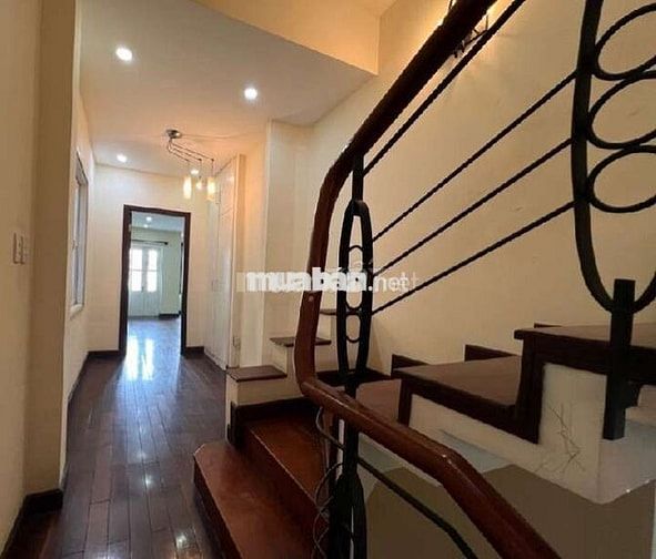 Bán nhà xe hơi đậu cửa 5 tầng, 4.2x20 Thích Quảng Đức PN, gần mặt phố