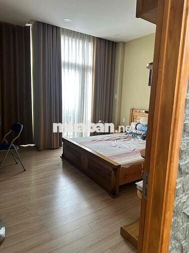 CHO THUÊ NHÀ FULL NỘI THẤT,4PN,P.LINH CHIỂU,GẦN CĐ CÔNG NGHỆ THỦ ĐỨC