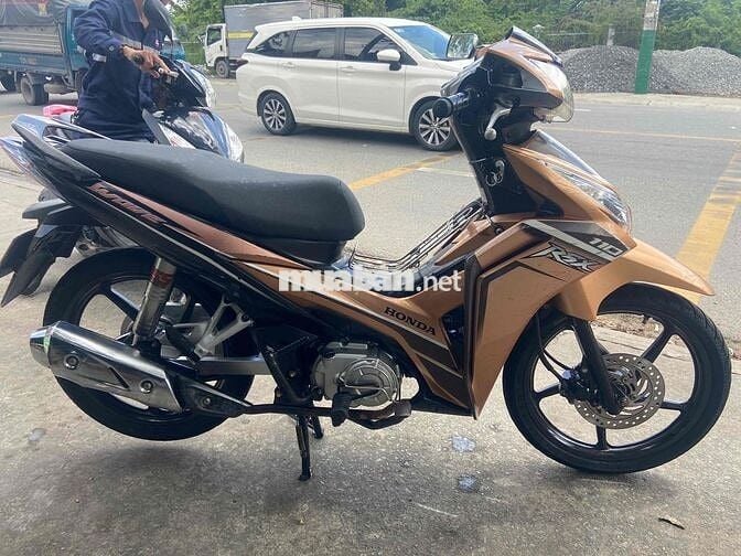 RSX XE KHÁ CỌP ÁO CÓ TRẦY THEO THỜI GIAN
