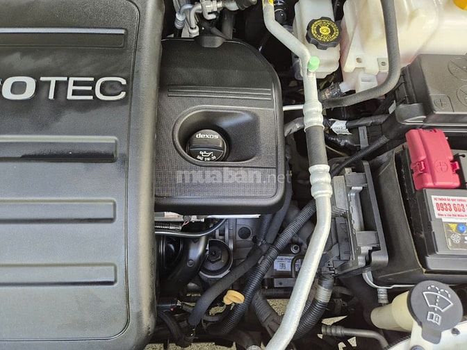 Cần bán Captiva đời 2015 số Auto,màu trắng,gđ sử dụng mới 98%.