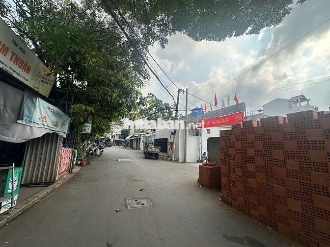BÁN NHÀ 50M2,ĐẶNG THÚC VĨNH, HÓC MÔN, 2.350 TỶ