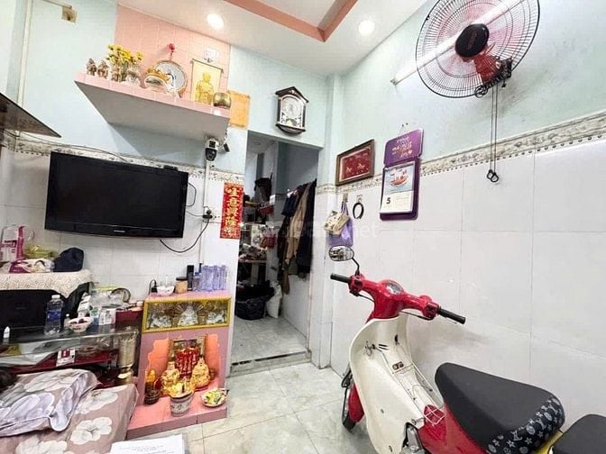 Bán nhà hẻm xe hơi đường Lạc Long Quân, Phường 3, Quận 11, nhà mới đẹp