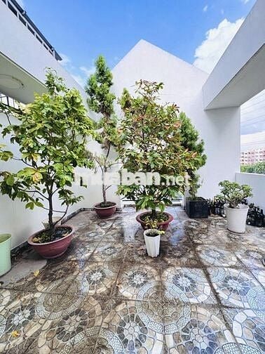 Bán Nhà HẺM XE HƠI  PHẠM VĂN ĐỒNG P13 Bình Thạnh -83m2 - 4tầng- 13.9tỷ