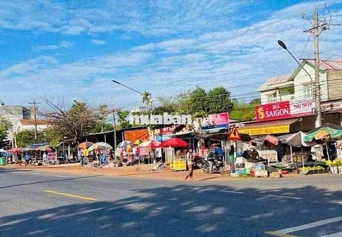 Giờ tới lúc kẹt tiền quá tài sản còn gì bán cái đó luôn.