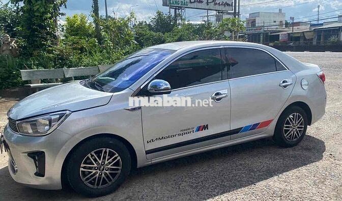 Kia Soluto 2021 1.4 MT rin a-á fun đồ chơi