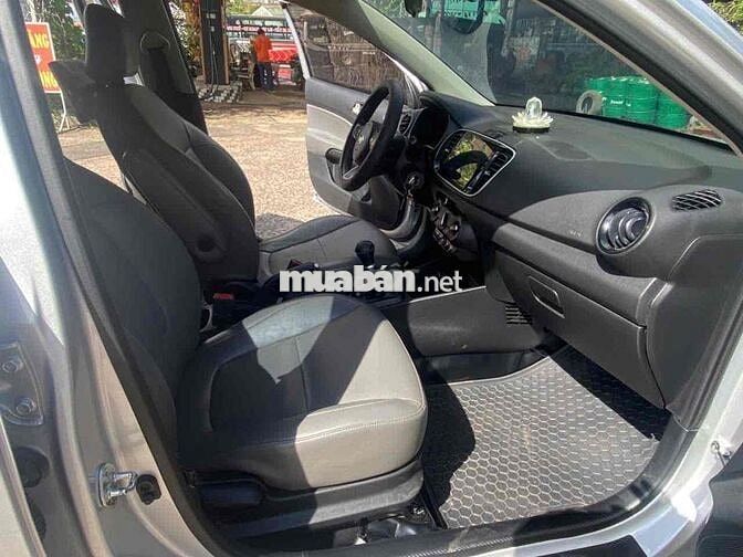 Kia Soluto 2021 1.4 MT rin a-á fun đồ chơi