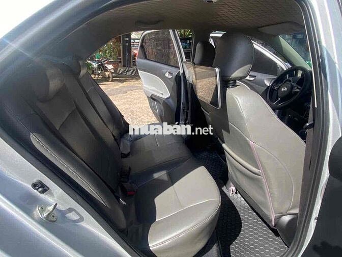 Kia Soluto 2021 1.4 MT rin a-á fun đồ chơi