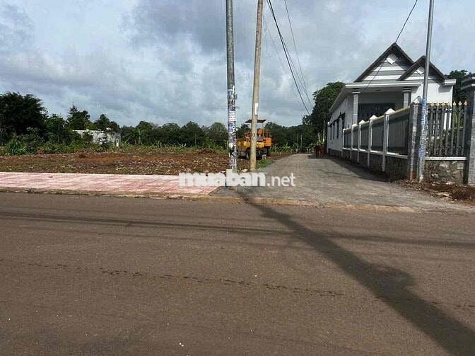 Giảm giá 100 triệu lô *** Bạn chỉ cần 200 triệu sở hữu ngay lô đấ