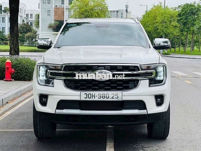 Ford Everest 2022 Titanium 2.0L Form mới nhất ĐẸP