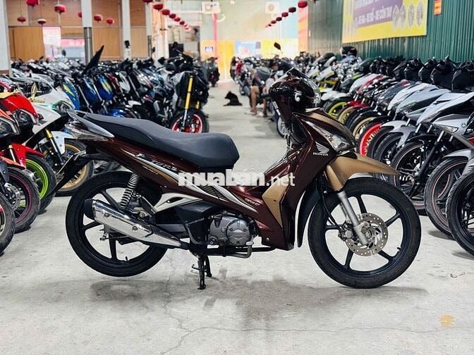 XE MÁYTHANH TÙNG_FUTURE 125 NÂU VÀNH ĐÚC ZIN CHẤT