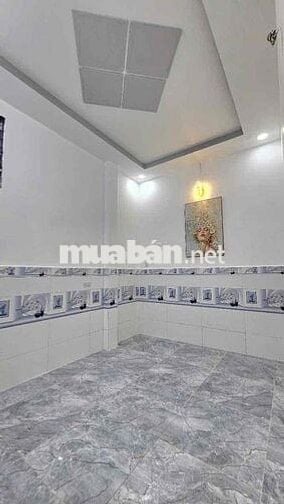 Bán nhà Đ số 3 bình Tân. 4x8 . 2 tầng sổ đẹp 2pn 2tolet Gia 2ty9