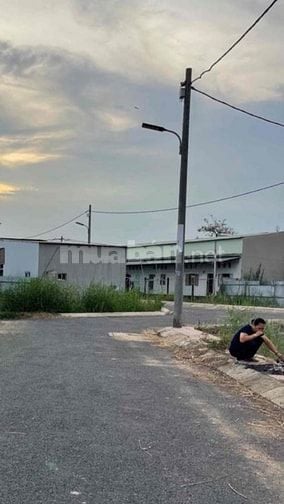 Bán  đất  sổ hồng riêng.  Xã nhơn Đức  huyện  nhà  bè 