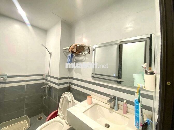 CẦU GIẤY - OTO VÀO NHÀ - 30M RA MẶT PHỐ TRẦN THÁI TÔNG - FULL NỘI THẤT