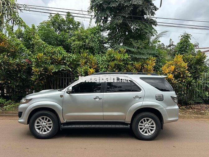 Toyota Fortuner 2014 2.5G số sàn máy dầu