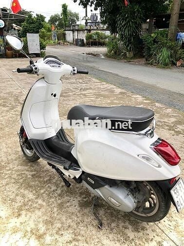 Vespa Sprint ABS 125 trắng, tay ga. Chính chủ
