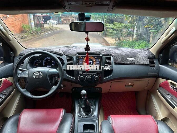 Toyota Fortuner 2014 2.5G số sàn máy dầu
