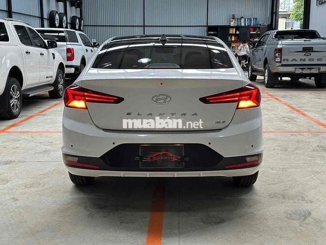 Hyundai Elantra 2019 MT