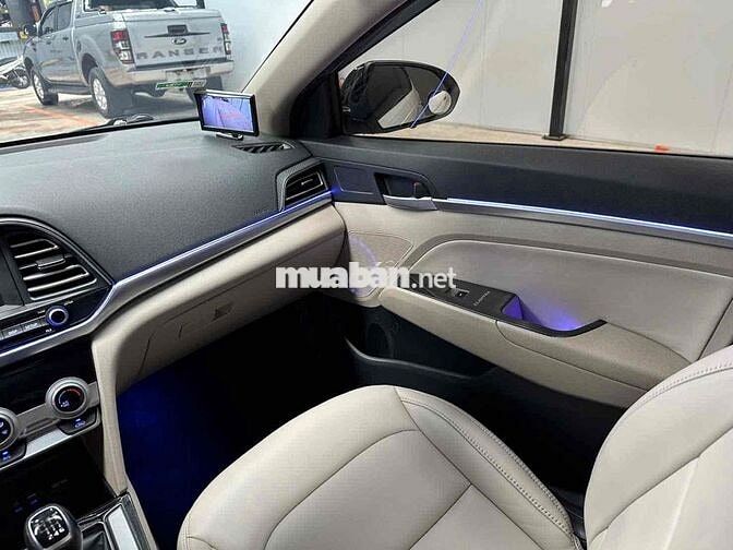 Hyundai Elantra 2019 MT