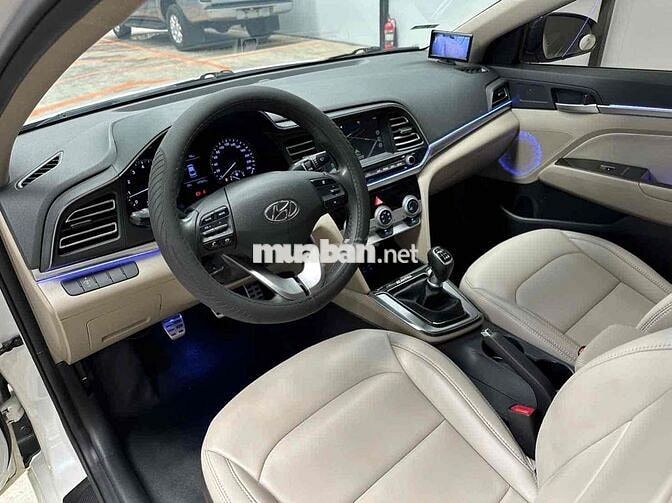 Hyundai Elantra 2019 MT