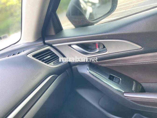 Mazda 3 2017 1.5 AT Sedan Flip phanh điện tử