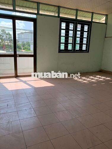NHÀ QUẬN 8 MẶT TIỀN 165m2 cho thuê 20 triệu