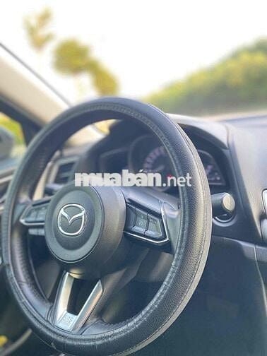 Mazda 3 2017 1.5 AT Sedan Flip phanh điện tử
