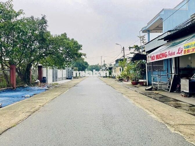 530 triệu, Ngay Chợ Việt Kiều 5x40 Tân Thông Hội Mặt Tiền Kinh Doanh