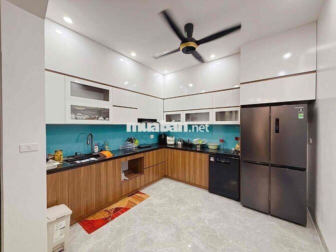 Bán Nhà Trần Duy Hưng - 48M2 - Thang Máy - Nhà Đẹp - Gần Phố