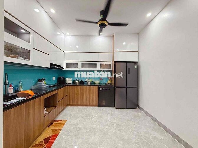 Bán Nhà Trần Duy Hưng - 48M2 - Thang Máy - Nhà Đẹp - Gần Phố