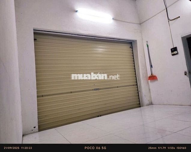 Chính chủ cần cho thuê quán, mặt phố Nguyễn Đức Cảnh, sầm uất.