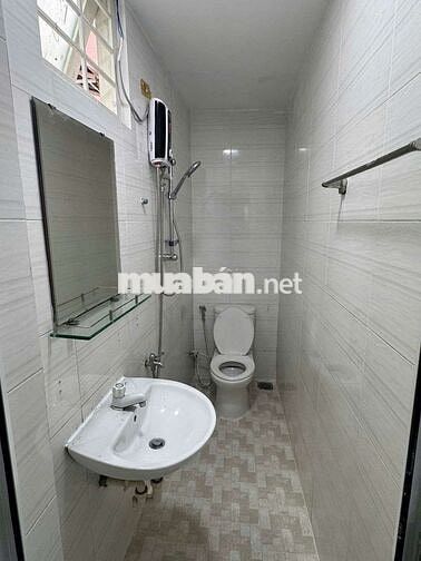 CĂN 1 P.NGỦ, 1 P.KHÁCH VÀ BAN CÔNG RIÊNG FULL NỘI THẤT GẦN CV GIA ĐỊNH