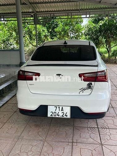 Kia Rio 2016 1.4 AT Sedan - 120000 km