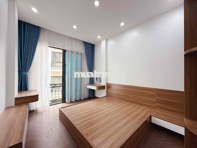 Bán Nhà Trần Duy Hưng - 48M2 - Thang Máy - Nhà Đẹp - Gần Phố