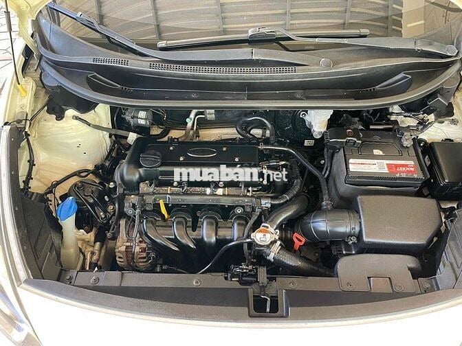 Kia Rio 2016 1.4 AT Sedan - 120000 km