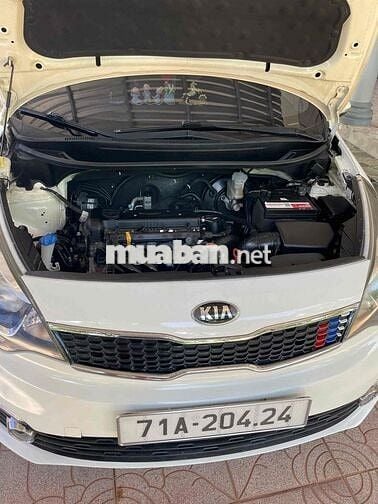 Kia Rio 2016 1.4 AT Sedan - 120000 km