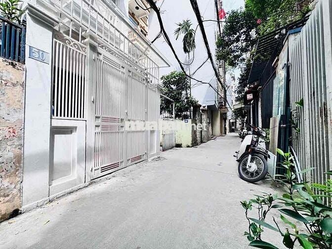 Siêu phẩm trắng tinh phố Quan Hoa-47m-4 tầng-giá chào 13.5tỷ
