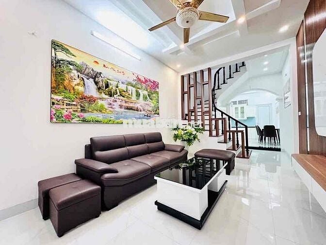 Siêu phẩm trắng tinh phố Quan Hoa-47m-4 tầng-giá chào 13.5tỷ