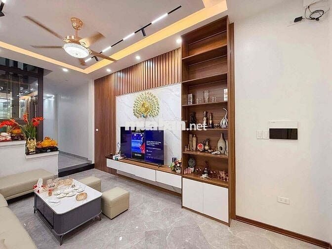 Bán Nhà Trần Duy Hưng - 48M2 - Thang Máy - Nhà Đẹp - Gần Phố