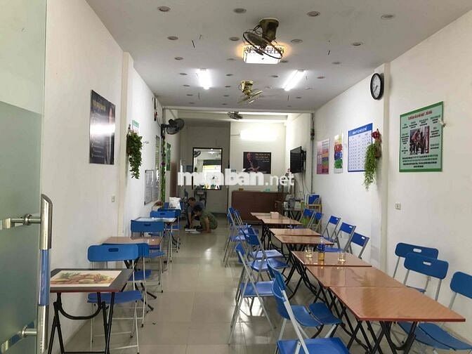 mặt bằng kinh doanh đường rộng 34 m, vỉa hè 10m