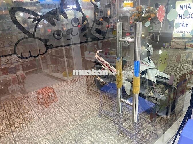 Sang mặt bằng ưu tiên sửa chữa điện thoại