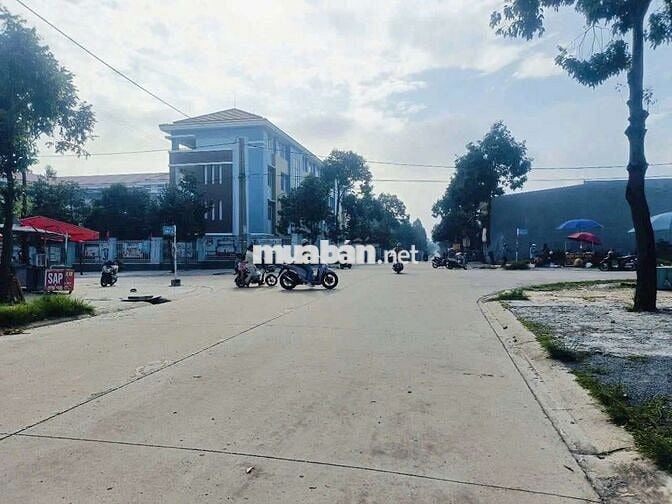 Đất đẹp Mỹ Phước 3 ngay 2 trường học