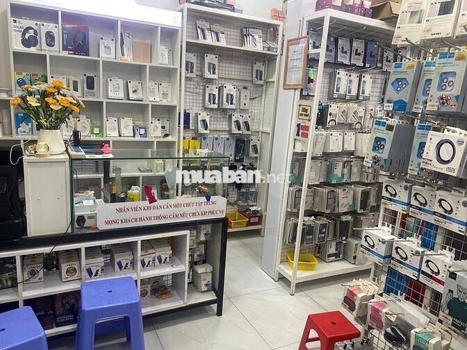 Sang mặt bằng ưu tiên sửa chữa điện thoại