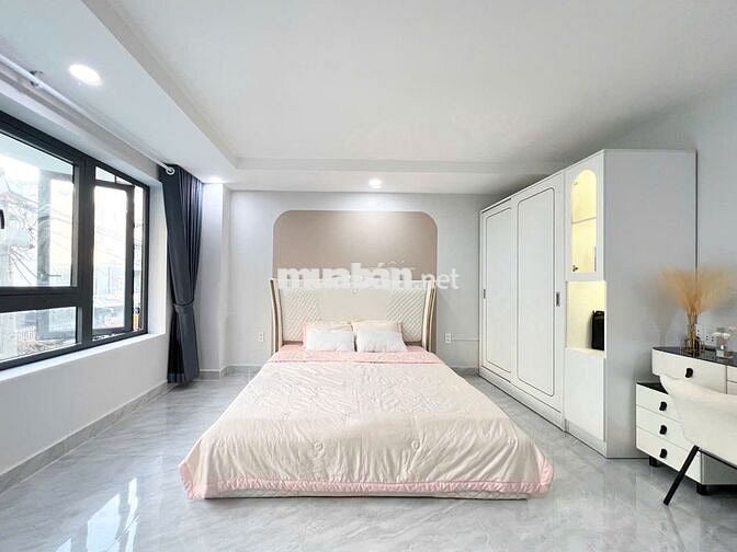 Căn hộ Cao Cấp, Full NT, máy giặt riêng, ngay Phú Mỹ Hưng Quận 7