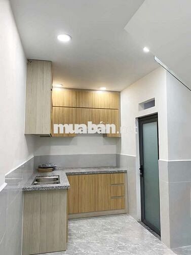 HẺM BA GÁC THÔNG NGUYỄN HỮU TIẾN 2 Tầng 3.5Mx8.5M NỞ HẬU NHẸ Hơn 3 TỶ
