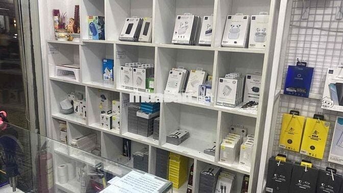 Sang mặt bằng ưu tiên sửa chữa điện thoại